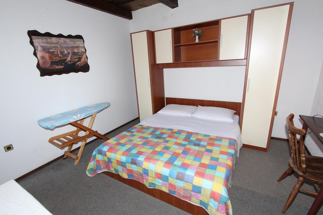 Apartments Sebal 罗维尼 外观 照片