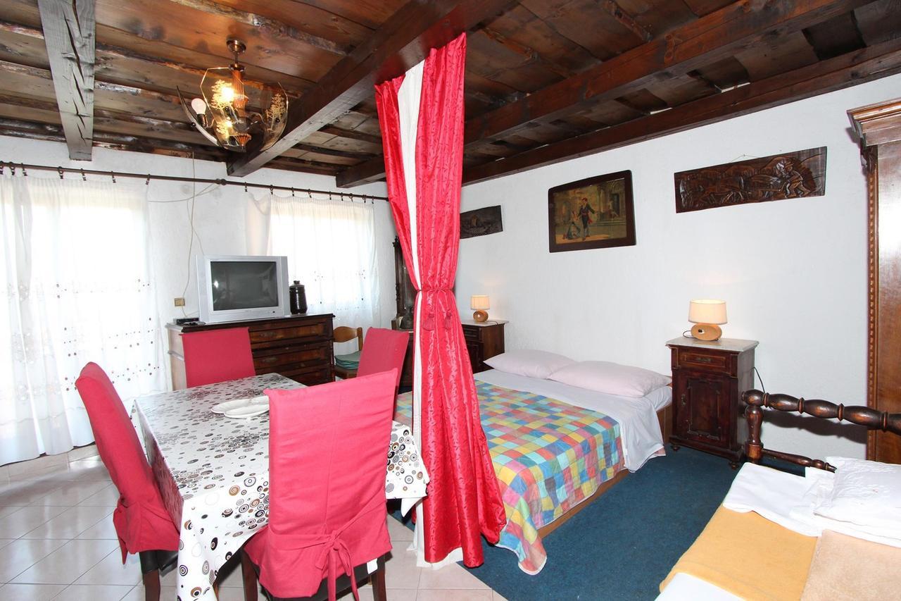 Apartments Sebal 罗维尼 外观 照片